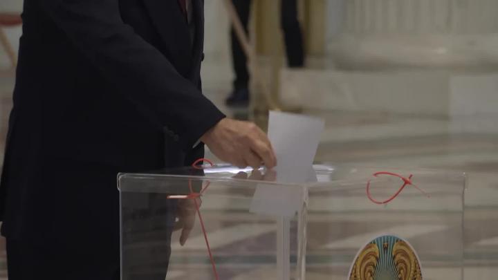 Thumbnail image for Nazarbaev votes.mp4